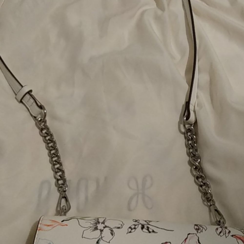 Purse - Picture 2 of 6